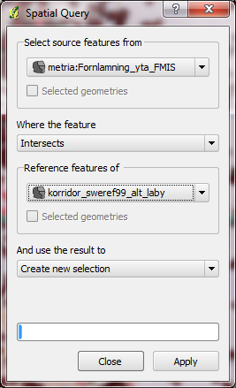 Överlagringsanalys av utredningskorridor och fornminnen 7. Klicka på verktyget, Spatial Query Ni hittar även funktionen under Insticksprogram < Spatial Query. a. Börja med att göra en analys över hur många Fornminnesytor som berörs av alternativ Läby.