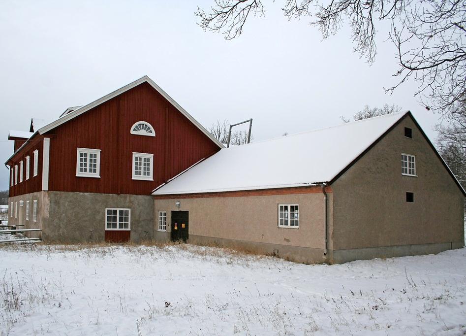 Torsrums kraftstation och kvarn. (Foto: Lotta Lamke) Platsens yttre miljö - komplexitet, läsbarhet, äkthet Den yttre miljön vid kraftverket har generellt tillmätts en mycket stor betydelse.