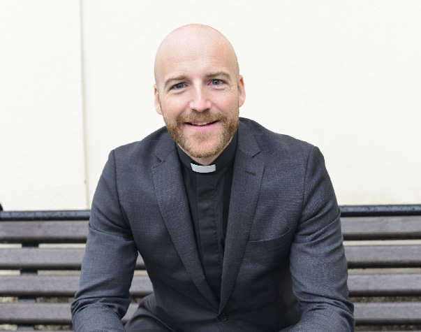 Kyrkoherdebesök Erik Dufva är ny biträdande kyrkoherde i Huddinge.