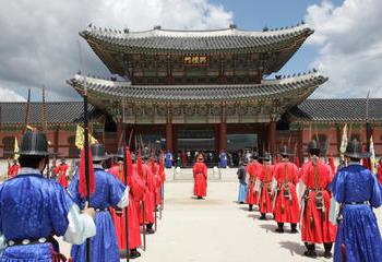 Sydkorea 11 20 oktober 2016 10 dagar Följ med på en spännande resa till Sydkorea! Vi kommer att få uppleva en intressant historia, exotiska tempel, utsökt gastronomi och en fantastisk natur!