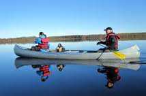 GRILLNING OCH PADDLING Söndag 28 augusti Kanotpaddling och grillning vid Ryssbysjön Den som vill får prova på att paddla kanot.