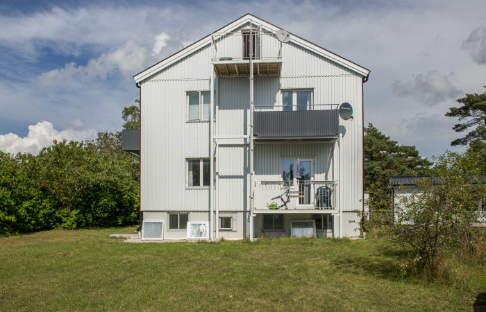 inte minst sommartid. Nära till centrum, badstränder och golfbana.