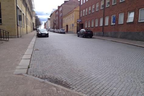 Valda gator I Karlskrona har Drottninggatan, Östra Köpmansgatan, Landbrogatan tillsammans med en del av Ronnebygatan och Ronnebygatan valts ut för observation utifrån en utformad checklista som