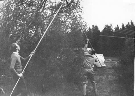 NÅGRA BILDER FRÅN NSA FIELD-DAY 1960-TALET QTH Skresta utanför Nyköping hos SM5ARR Olle vid hans