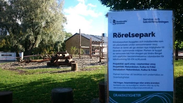 Handledning Pedagogiska rörelseparken Bakgrund Naturskolan Kom ut fick under våren 2015 en fråga från St:Olofsskolans elevråd om att hjälpa dem att bygga en hinderbana på skolgården.
