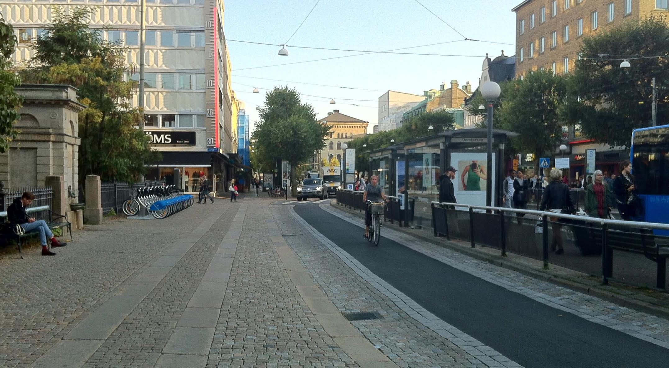 Cykelfartsgata Mer yta för gående och