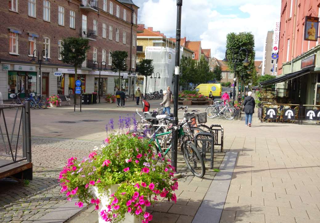 Första Avenyen, Vattugatan, Stortorget, Frykholmsgatan Godtemplargatan reteam group.