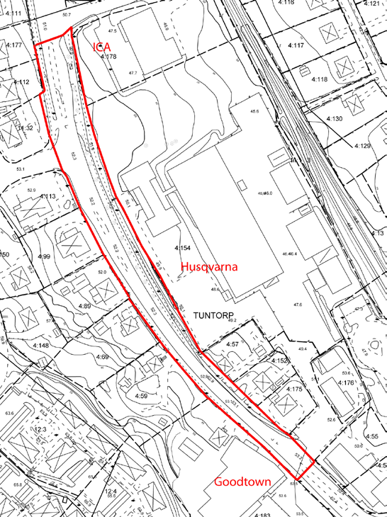 Detta leder till att hastigheten på vägen är relativt hög trots att hastighetsbegränsningen är 50 km/h.