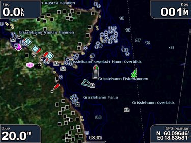 Aktivera högupplösta satellitbilder Du kan lägga över högupplösta satellitbilder på landdelen, havsdelen eller båda delarna av navigationssjökortet med ett förprogrammerat BlueChart g2 Vision SD-kort.