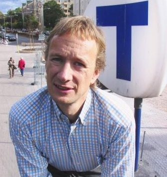 Per Bergström Jonsson Vägverket region Väst Avdelningen för strategisk styrning SE-405 33 Göteborg Telefon: +46 31 635185 Mobil:+46 70 5928447 E-mail: Per.Bergstrom- Jonsson@vv.