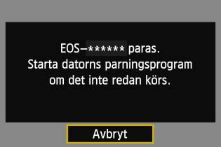 Starta EOS Utility utan att ansluta kameran till datorn. Klicka på [Pairing over Wi-Fi/LAN/ koppling via Wi-Fi/LAN] i EOS Utility.