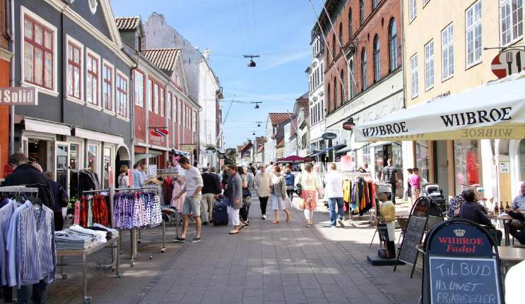 MIND Konklusion Från: En stadsdel fyllt med mikro miljöer. Svårtillgängligt, både fysisk och mentalt om man inte råkar bo där. Till: En stadsdel med tydlig identitet som sticker ut i storstadens brus.