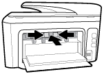 4. Om så behövs flyttar du vagnen längst till vänster om skrivaren och tar bort allt papperstrassel eller rivna pappersbitar. 5. Stäng luckan till patronerna. 6.