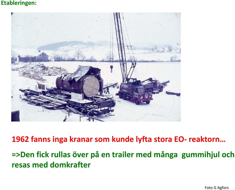 rullas över påen trailer med många