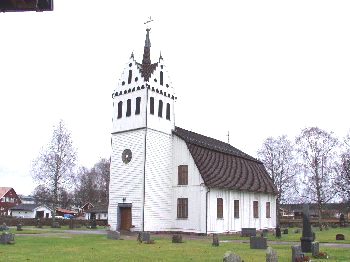 MOCKFJÄRD KYRKA Nordanholen 26:18; Mockfjärds församling; Gagnefs kommun; Dalarnas län BESKRIVNING OCH HISTORIK Mockfjärd fick sitt första kapell på 1620-talet, efter en långvarig tvist kring