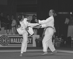 Svenska Budo & Kampsportsförbundet Joanna Stassos på landskampen.