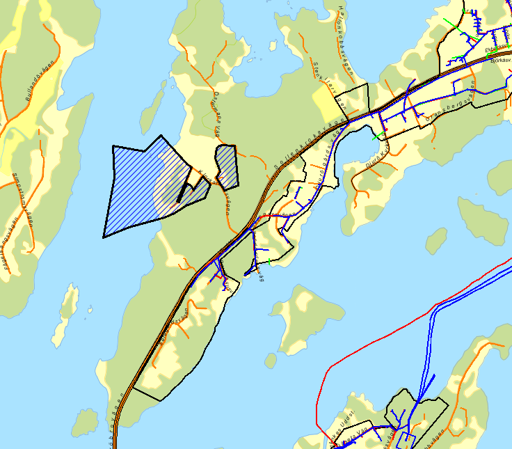 Klockaruddsvägen, Djurö Permanentning 13 fastigheter/4 permanenta/10 folkbokförda (31 %) Tomtstorlek 5 större sjötomter, 8 övriga tomter cirka 4 000 m 2 styck.