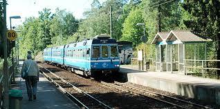 Arriva Sverige kort presentation Arriva ingår sedan 2010 i DB Koncernen och arbetar med upphandlad tåg och busstrafik i hela Europa Vår trafik i Sverige (ca 4000 medarbetare)