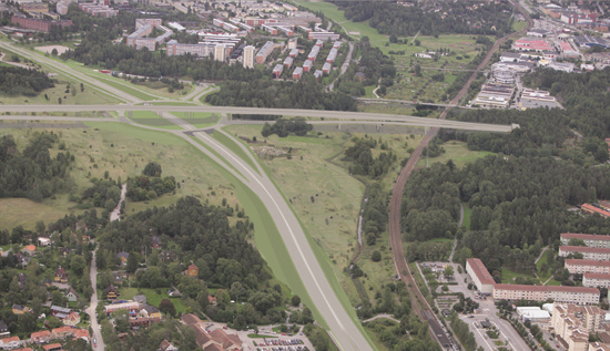 Hjulsta (nuvarande Hjulstakorset), som planeras i samband med byggande av E4 Förbifart Stockholm och ombyggnad av E18 Hjulstavägen.