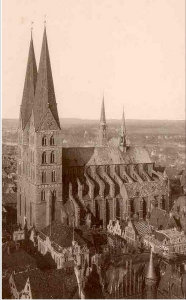 etablerad som både organist och tonsättare. Här ingick han också äktenskap med sin kusin Maria Barbara Bach. Men tiden i Mühlhausen blev kort, bara ett år.