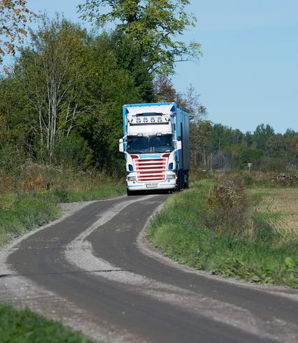 Upphandlingsmyndighetens hållbarhetskriterier är Drivande går utöver lagstiftning Finns på tre nivåer: bas, avancerad, spjutspets Framtagna tillsammans med en expertgrupp (leverantörer, upphandlande