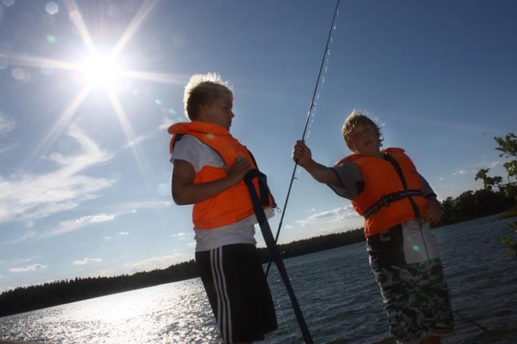 svara för mer omfattande utbildnings- och kursverksamhet som inte lämpligen bör ligga på enskild förening och  Inbjudit till nationell Emma-utbildning på Ängsholmen, där tre deltagare från regionen