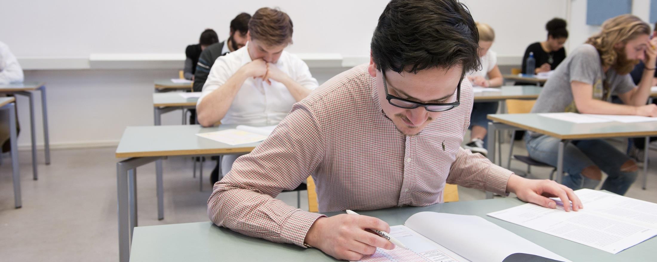 Pressträff om högskoleprovet Fuskhistorik och nya regler sedan hösten 2016.