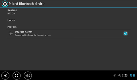 7. När du har anslutit din TomTom PRO 82xx till din smartphone måste du kontrollera att rutan i Bluetooth-profilen i TomTom PRO 82xx har markerats, annars aktiveras inte internetåtkomsten enligt