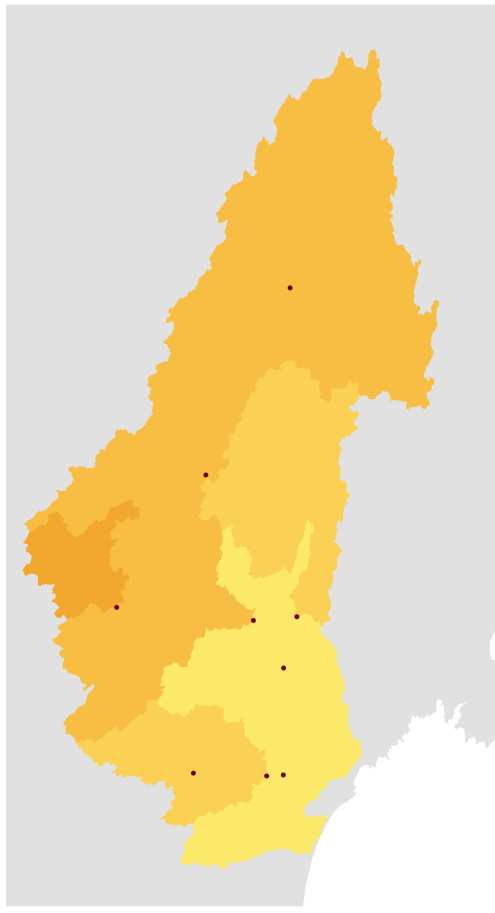 Figur 26. Skillnad i beräkning för lokal avrinning i Helge Å för HBV till vänster och HYPE till höger.