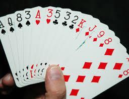 Trumfspel: Lite speltips I bridge är det fint att stjäla. Att stjäla innebär att man vinner stick med trumfkort när man har slut på den färg som spelas.