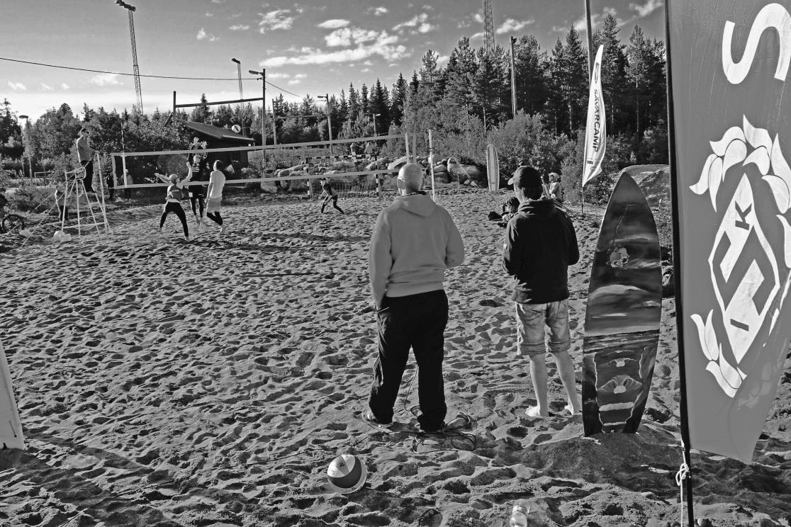 Bechpyramid Sävar Ik startar upp en bechpyramid för alla som vill mötas i jämna matcher i beachvolleyboll. Uppstart blir den 24/5 kl 13.