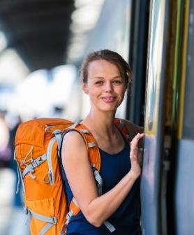 Resor och transporter på järnväg