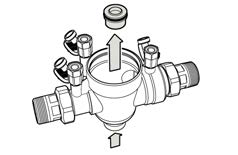 06 sida 0 av - / Checks on and where necessary replacements for the internal parts of the backflow preventer Kontroll och utbyte av delar i återströmningsskyddet The illustrations below show the