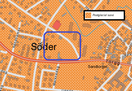 Kv. Rönnen 14 m fl, Hj kmmun PM Geteknik 150227 Markytan inm huvuddelen av fastigheten är relativt plan men sluttar i nrr mt en bäckravin sm ansluter mt Hjån ca 3 meter, de avvägda nivåerna vid