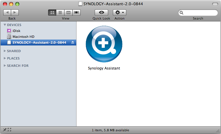 6. Dubbelklicka på Synology Assistant för att köra installationsguiden. 7. Klicka på Bläddra för att välja.pat -installationsfilen på installations-cd-skivan.