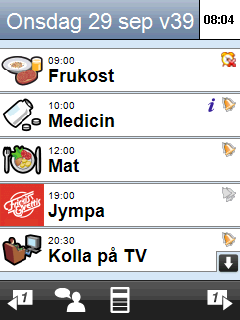 2.1.1 Datumfältet Datumfältet ger information om veckodag, datum, månadssymbol/veckonummer/helgdag samt klockslag. När man trycker på datumfältet läses veckodag och datum upp av talsyntesen.