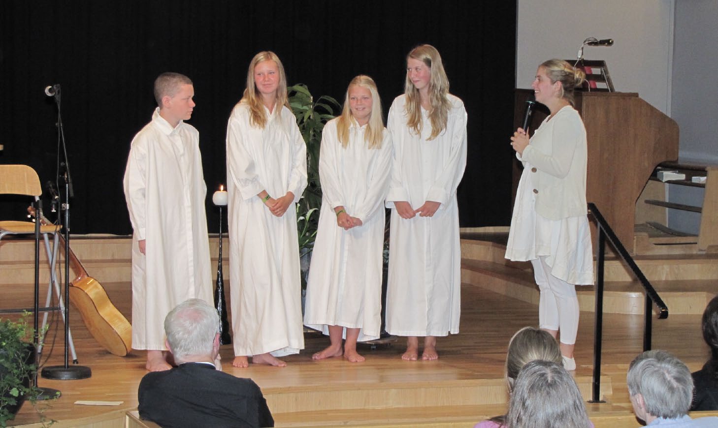 Medlemsnytt Nya medlemmar Peter Svensson från Pingstförsamlingen, Borensberg Klockrike Ulla-Britt Ericson och Rolf Ericson på bekännelse Carolina Forslund och Carl Axene, döpta i Pingstkyrkan 26/8