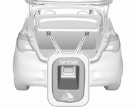 Stolar, säkerhetsfunktioner 55 ISOFIX barnsäkerhetssystem Fäst ISOFIX barnsäkerhetssystem som är godkända för bilen i ISOFIXfästbyglarna.