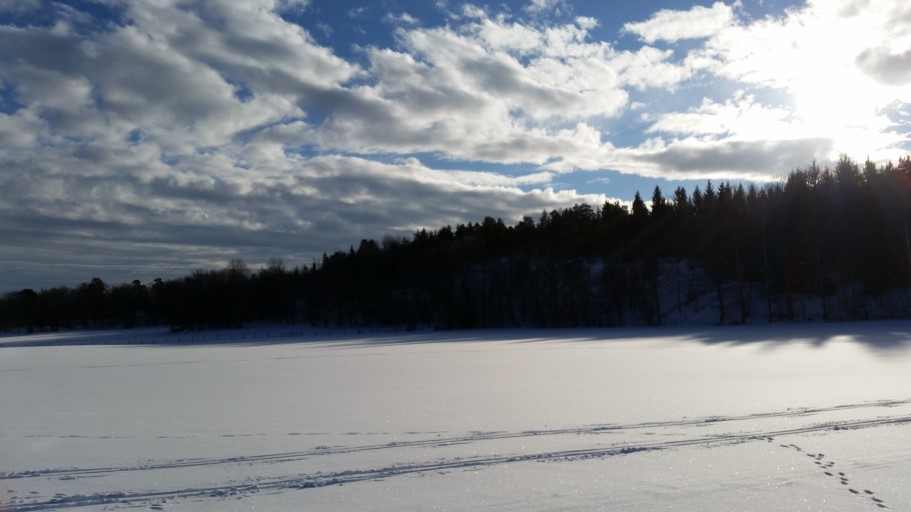 Badgruppen - avslappningsbad Vi som är hörselskadade spänner oss ofta och mår därför bra av att slappna av i det ljumma bassängvattnet uppe i Kungsgärdet.