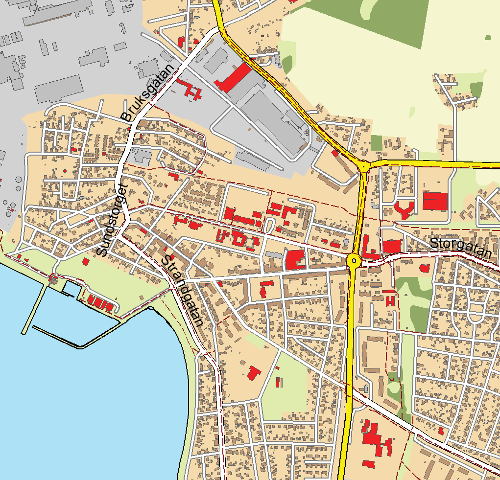 stensavtäckningen har här bytts mot granit. I muren finns trappor mot norr, söder och väster. Muren samt trappan mot Storgatan i norr var i behov av renovering.