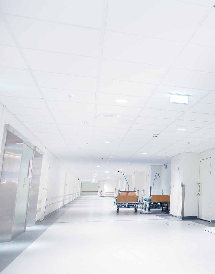 En satsning på inomhustäckningen innebär för vårdpersonalens del att de kan svara och ringa var de än befinner sig utan störande avbrott.