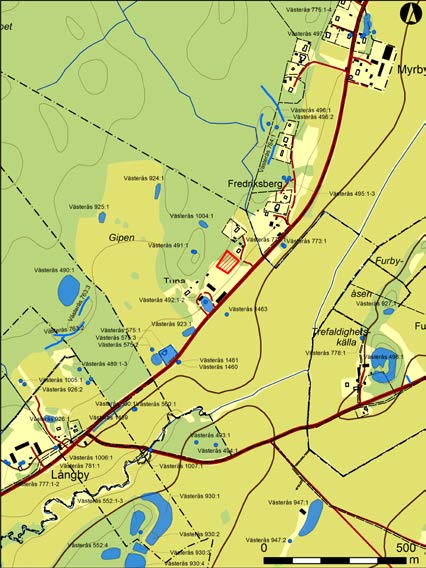 En villatomt i Badelunda Figur 2. Karta över området kring Tuna by med fornlämningar från Fornsök inlagda.