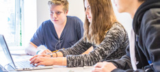 7 SYSTEMUTVECKLING GYMNASIEGEMENSAMMA ÄMNEN 1100p Engelska 5 100 Engelska 6 100 Historia 1a1 50 Idrott och hälsa 1 100 Matematik 1c 100 Matematik 2c 100 Matematik 3c 100 Religionskunskap 1 50