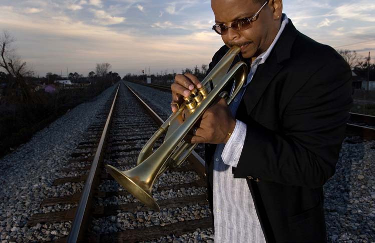 mai Sibiu - Tânăr din 1191 25 Sibiu Jazz Festival Festival de tradiţie şi renume european.