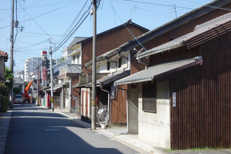 Bakgrund till the Principles for the Preservation of Historic Timber Structures (1999) är det 9:e symposiet som även det hölls i Himeji (1994), där förslag på att upprätta principer för historiska