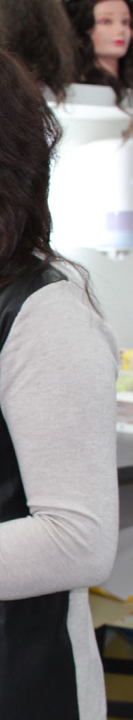 Det är underbart att få följa elevernas utveckling MARIA ALM är en av lärarna på Hantverksprogrammet Stylist på Plusgymnasiet i Sundsvall.