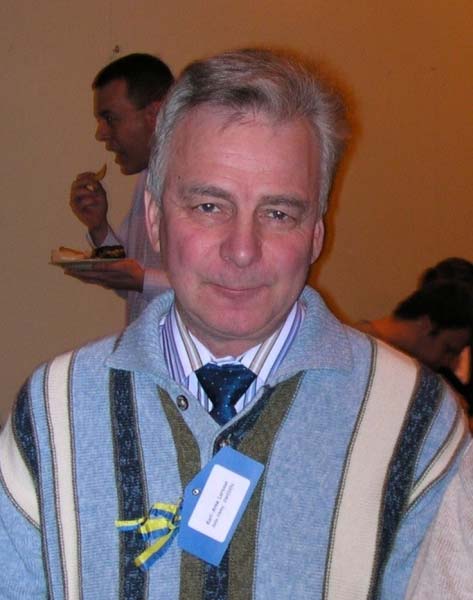 Karl-Arne Larsson, kassör: INTÄKTER 2006 2007 Tionde, kollekter, gåvor 579 732 525 659 UÖvriga intäkter 32 351 36 907 Summa intäkter 612 083 562 566 KOSTNADER 2006 2007 Personalkostnader 140 270 177