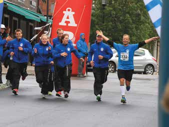 S:t Olavsloppet REKORDMÅNGA LÖPARE VID 25-ÅRS JUBILEUM Med hela 6 227 löpare slog 2012 års arrangemang av S:t Olavsloppet rekord. Loppet gick mellan 27-30 juni.