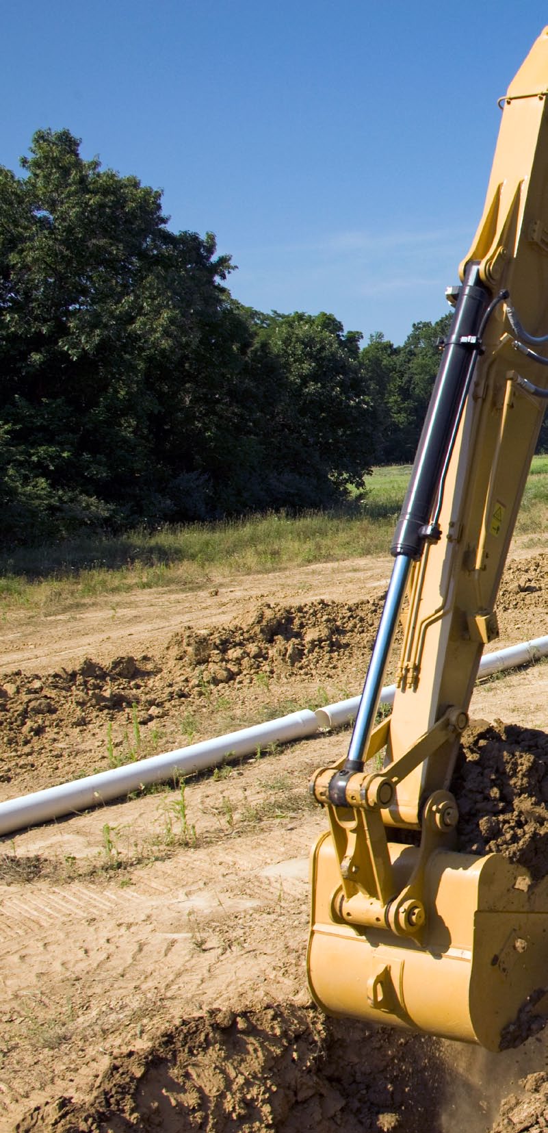 Inledning Cat 313F L är det perfekta valet för kunder som värdesätter tillförlitlighet, hållbarhet och maximal arbetseffektivitet. Maskinen drivs med en U.S. EPA Tier 4 Final och EU steg IV C4.