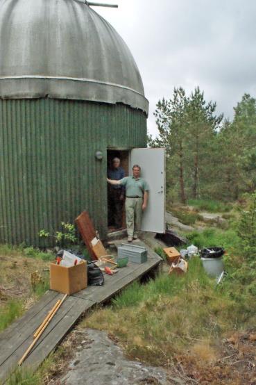 Vi är igång vid 9:30 båda dagarna och håller på till 18:00. Även kortare besök är välkommet. Hör gärna av dig i förväg till undertecknad, så kan vi planera bättre.